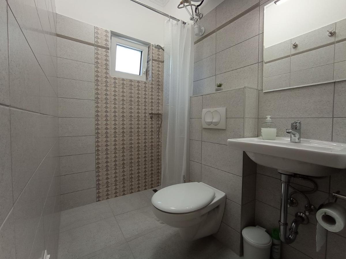 Relax Apartment Fonyód Esterno foto